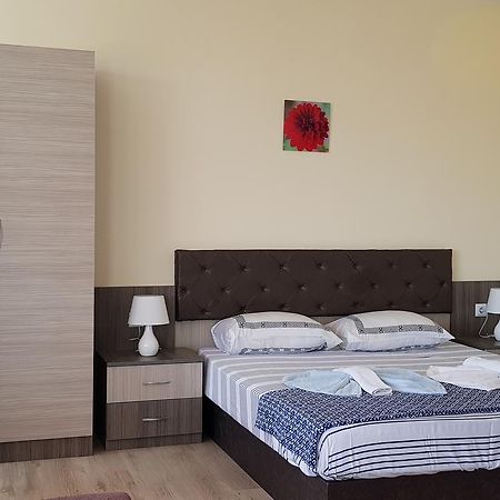 Brilliant Aparthotel Sosopol Exterior foto
