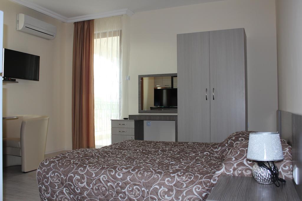 Brilliant Aparthotel Sosopol Zimmer foto