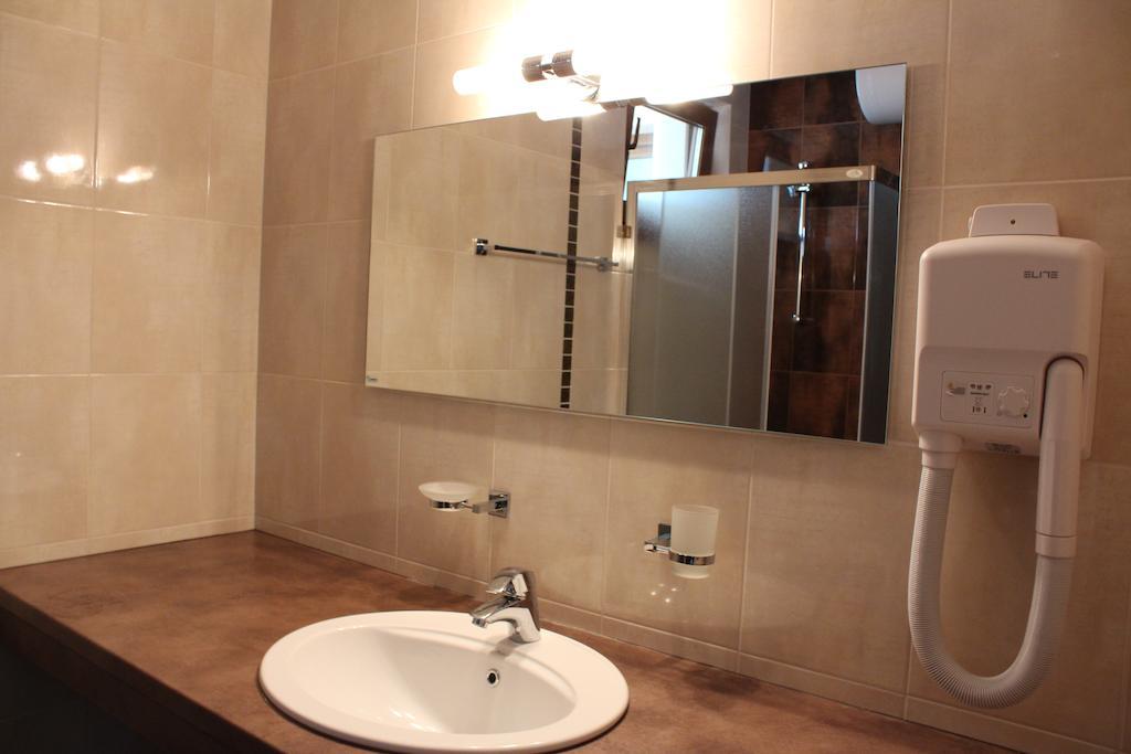 Brilliant Aparthotel Sosopol Zimmer foto