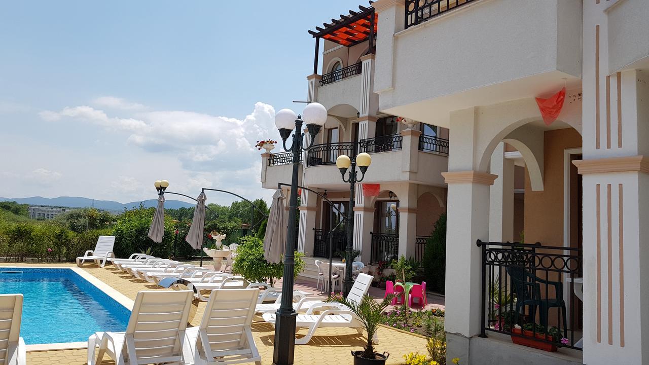 Brilliant Aparthotel Sosopol Exterior foto