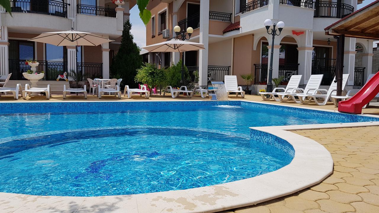 Brilliant Aparthotel Sosopol Exterior foto