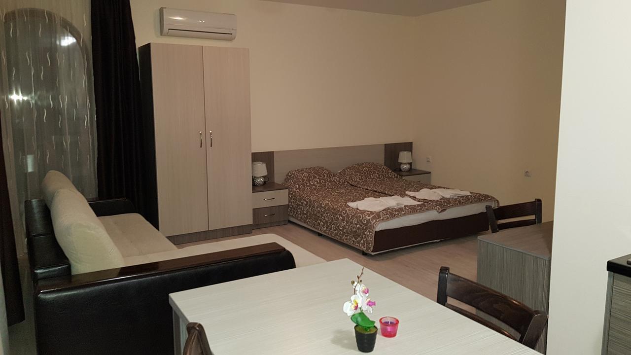 Brilliant Aparthotel Sosopol Exterior foto